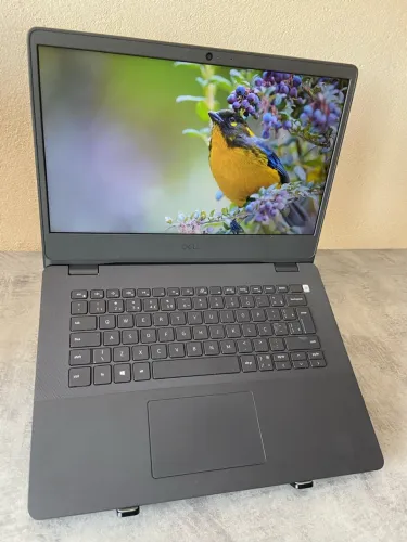 Notebook Dell Vostro i5 10ª Geração / UHD Graphics / 8GB RAM / 256GB SSD / Tela 14?