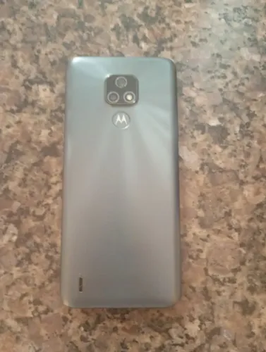 Moto E7 