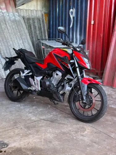 CB 300F Twister ABS 2023 | 8.300 km | Único Dono | Impecável