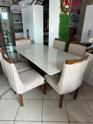 Mesa tampo laqueado 6 cardeiras madeira maciça base tb madeira maciça