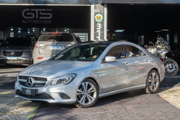 Mercedes-Benz CLA-200 Vision 1.6 TB 16V Flex Aut. 2015