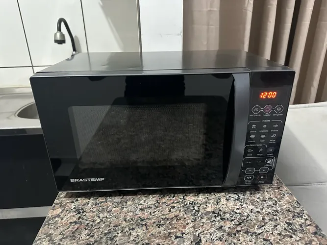 Microondas tudo o ok 20 L