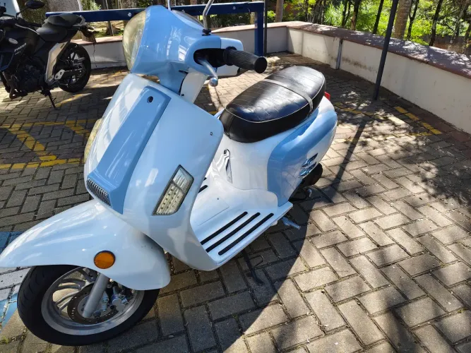 Lambreta Motorino Velvet 150cc Lt