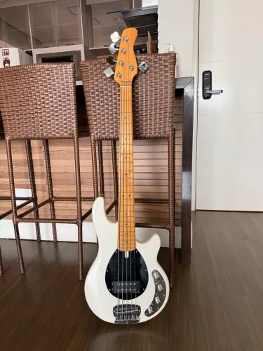 Sire Marcus Miller Z3