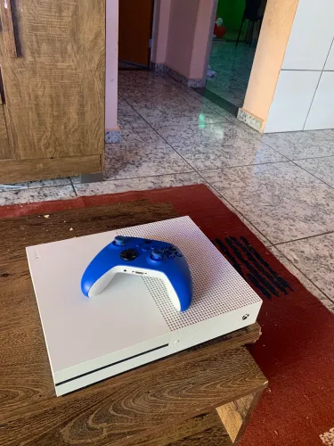 Vendo Xbox one s ou troco !