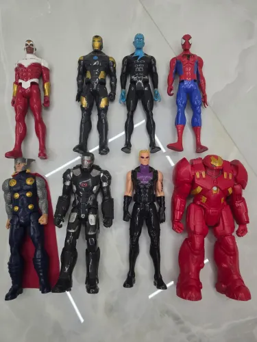 Bonecos vingadores 30 cm