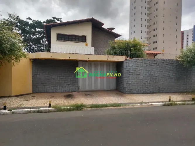 Casa para alugar, 756 m² - Fátima - Teresina/PI