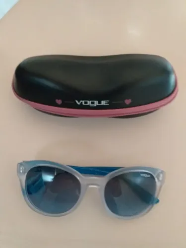Óculos de sol infantil vogue (made in Italy)