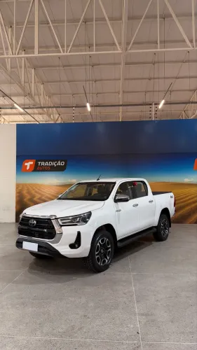 Toyota Hilux CD SRX 4X4 2.8 TDI 16V Diesel Aut. 2021