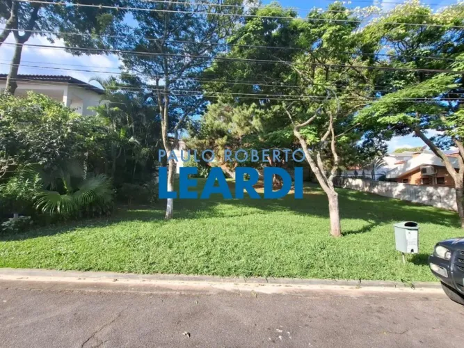 TERRENO EM CONDOMÍNIO - ALPHAVILLE - SP