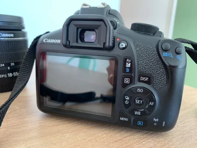 Camera Canon T6 completa + Lente 50mm