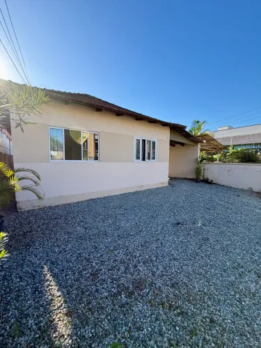 VENDO CASA NO BAIRRO ITINGA/ARAQUARI