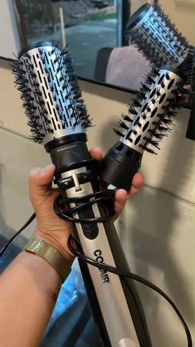 Escova secadora e modeladora 