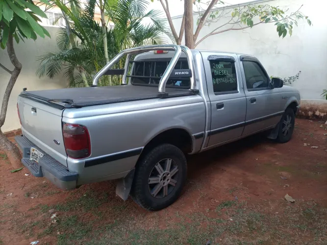 Ford Ranger XLT 2.8 8V 135cv 4X4 CD TB Diesel 2004