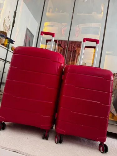 ? VENDO CONJUNTO DE MALAS DE VIAGEM - R$ 300,00 ?