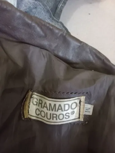 Vendo 4 lindas maravilhosas jaquetas de couro novas