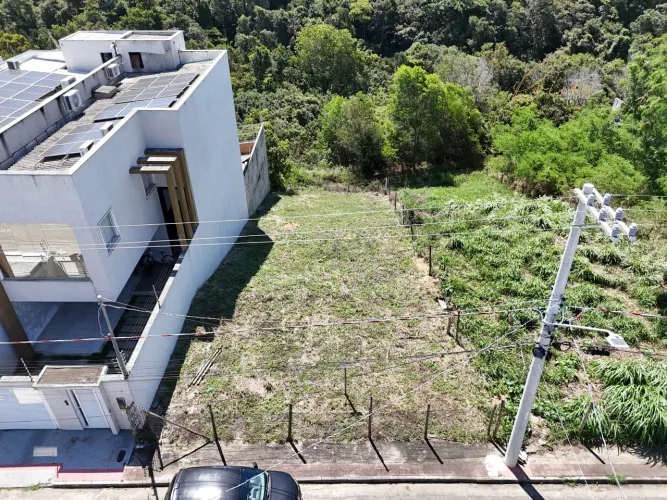Terreno em Morada de Laranjeiras