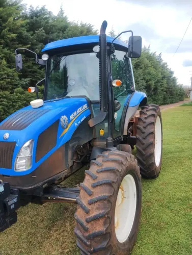 trator new holland TL 75E 2018