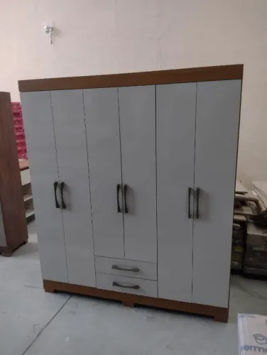 Roupeiro Perola com 6 Portas e 2 Gavetas - Ley Móveis