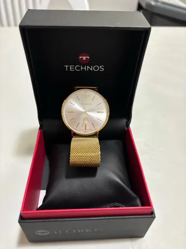 Vende-se Relógio Technos Dourado.