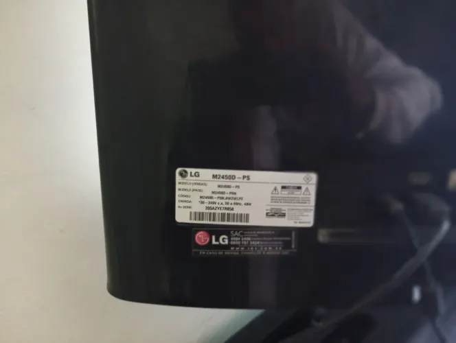 Tv monitor 24"