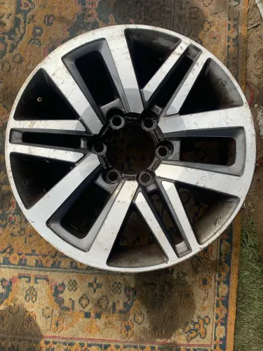 Roda Aro 18 6 furos liga leve