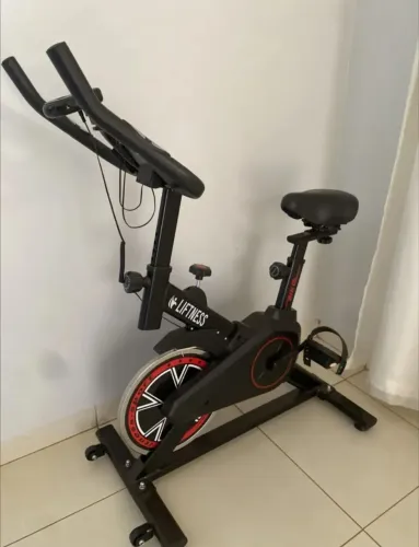 Bicicleta Spinning Liftness Ergométrica Semi Profissional