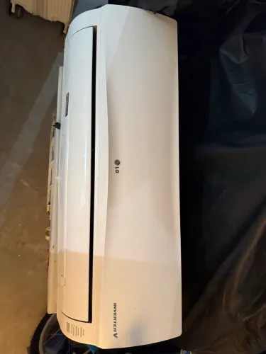 Ar Condicionado LG Inverter 12000 Btus Quento Frio