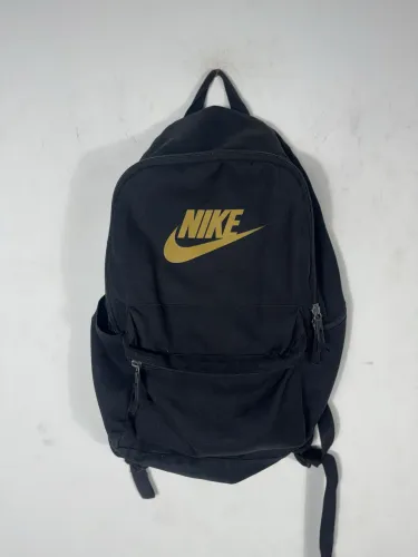 Mochila Nike preta
