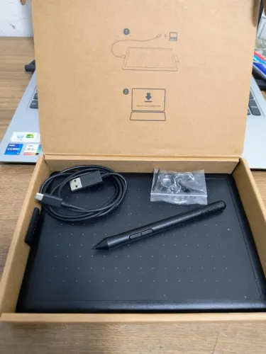 Mesa digitalizadora one by Wacom CTL472