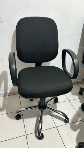 Cadeira de escritório giratória reformadas