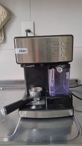 Cafeteira Espresso Oster