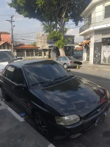Ford Escort GL 1.8i 16V 4P 2000