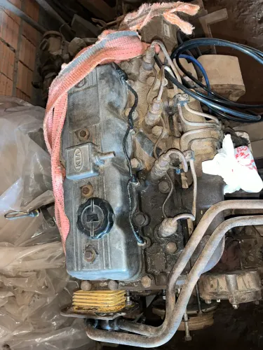 Motor e caixa de marcha KIA BESTA
