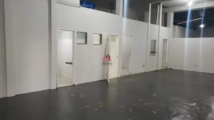 Galpão para Alugar no Parque das Américas com 430m²