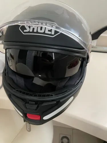 Capacete shoei