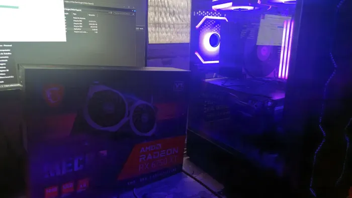 Vendo RX 6750 XT 12GB VRAM<br> <br>R$ 2250<br><br>Aceito ofertas ou placas em troca + volta.