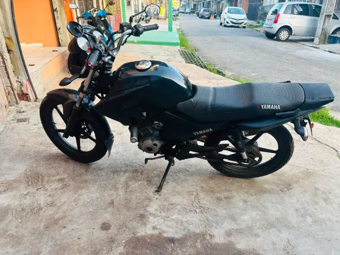 Vendo essa moto bairro interior