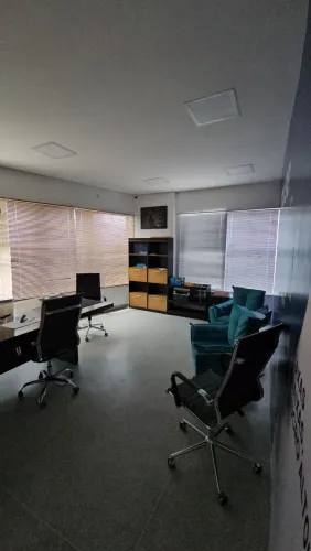 Alugo sala de alto padrão,  mobiliado!