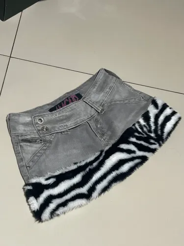 Saia Y2K Estampa Zebra Preta e Branca