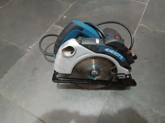 Vendo Makita e pregador pneumático 