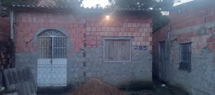 VENDO OU TROCO CASA NO COLONIA TERRA NOVA