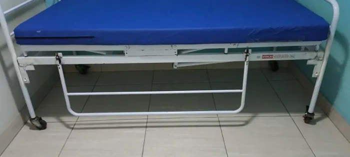 Cama hospitalar 