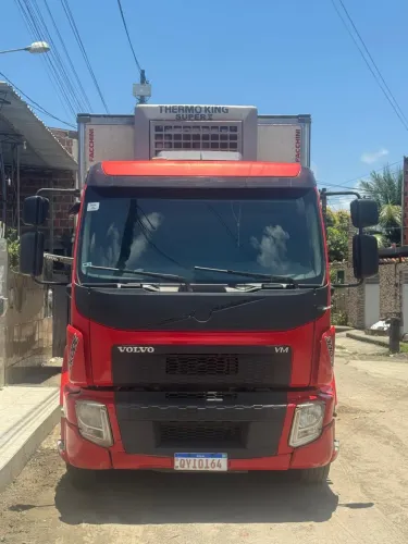 Vendo bi-truck muito novo