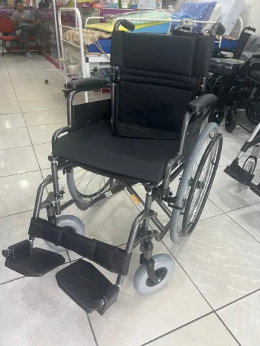 Cadeira de Rodas Confortável- modelo Premium
