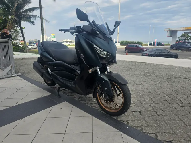 XMAX 250 2024 24900KMS ISRAEL 9 8 3 0 5 7 5 4 3