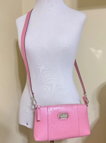 Bolsa Victor Hugo original estado de nova