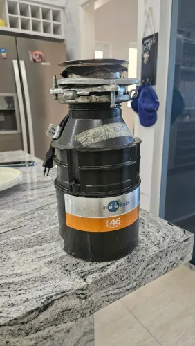Triturador de resíduos Alimentares InSinkErator