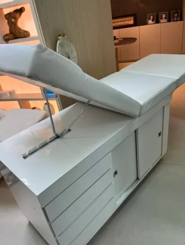 MACA COM COLCHÃO PRA ESTETICISTA