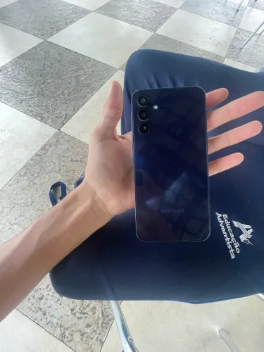 Galaxy A15 de cor azul-escuro
